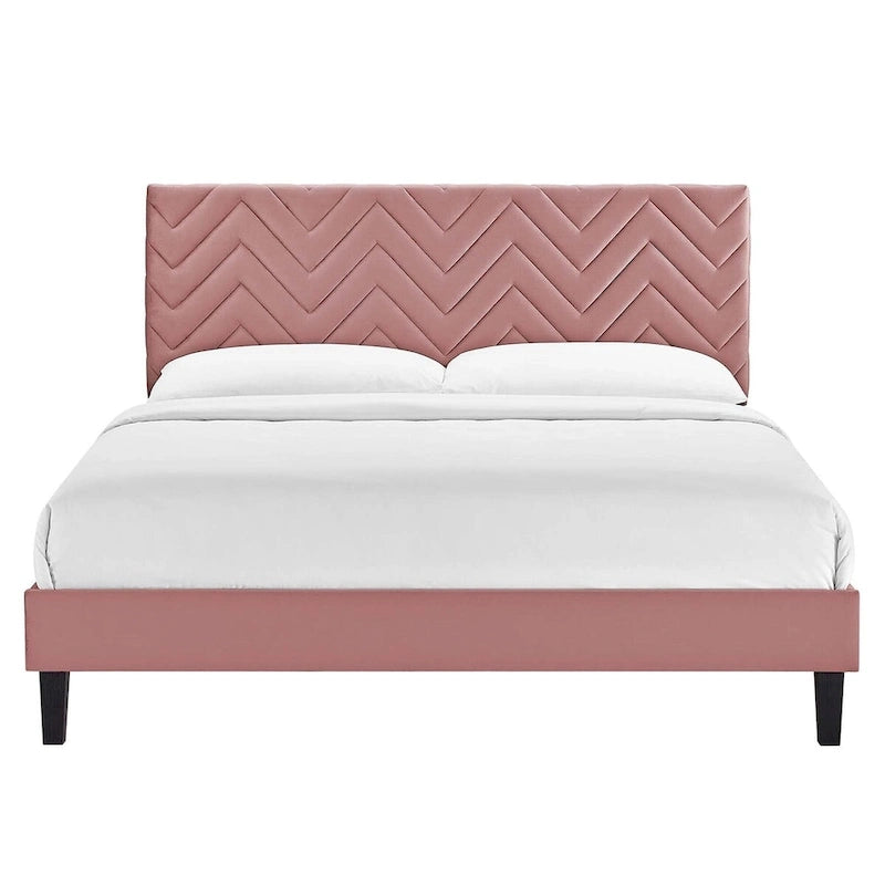 Lit plateforme grand lit, tête de lit capitonnée en velours à chevrons, pieds en bois fuselés, style milieu de siècle, bleu / blanc / anthracite / rose, 2 personnes